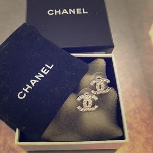Chanel classic logo earrings